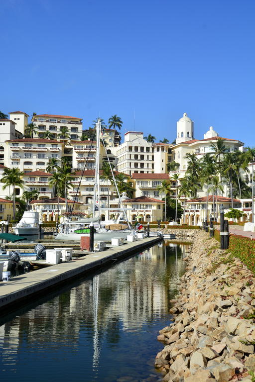 Marina, Gand Isla Navidad Resort Manzanillo Colima