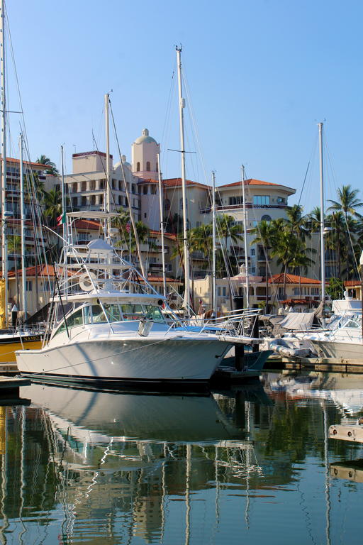Marina, Gand Isla Navidad Resort Manzanillo Colima