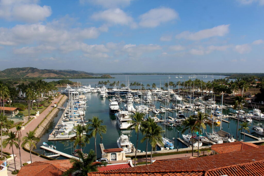 Marina, Gand Isla Navidad Resort Manzanillo Colima