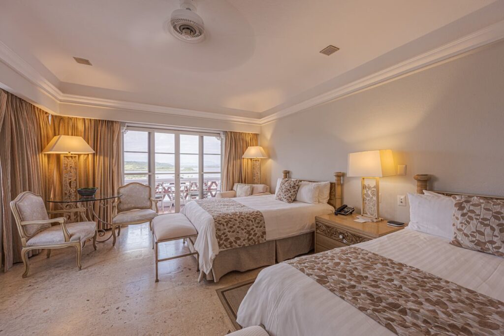 Habitación de Lujo, Hotel Grand Isla Navidad Resort, Hotel en Manzanillo Colima