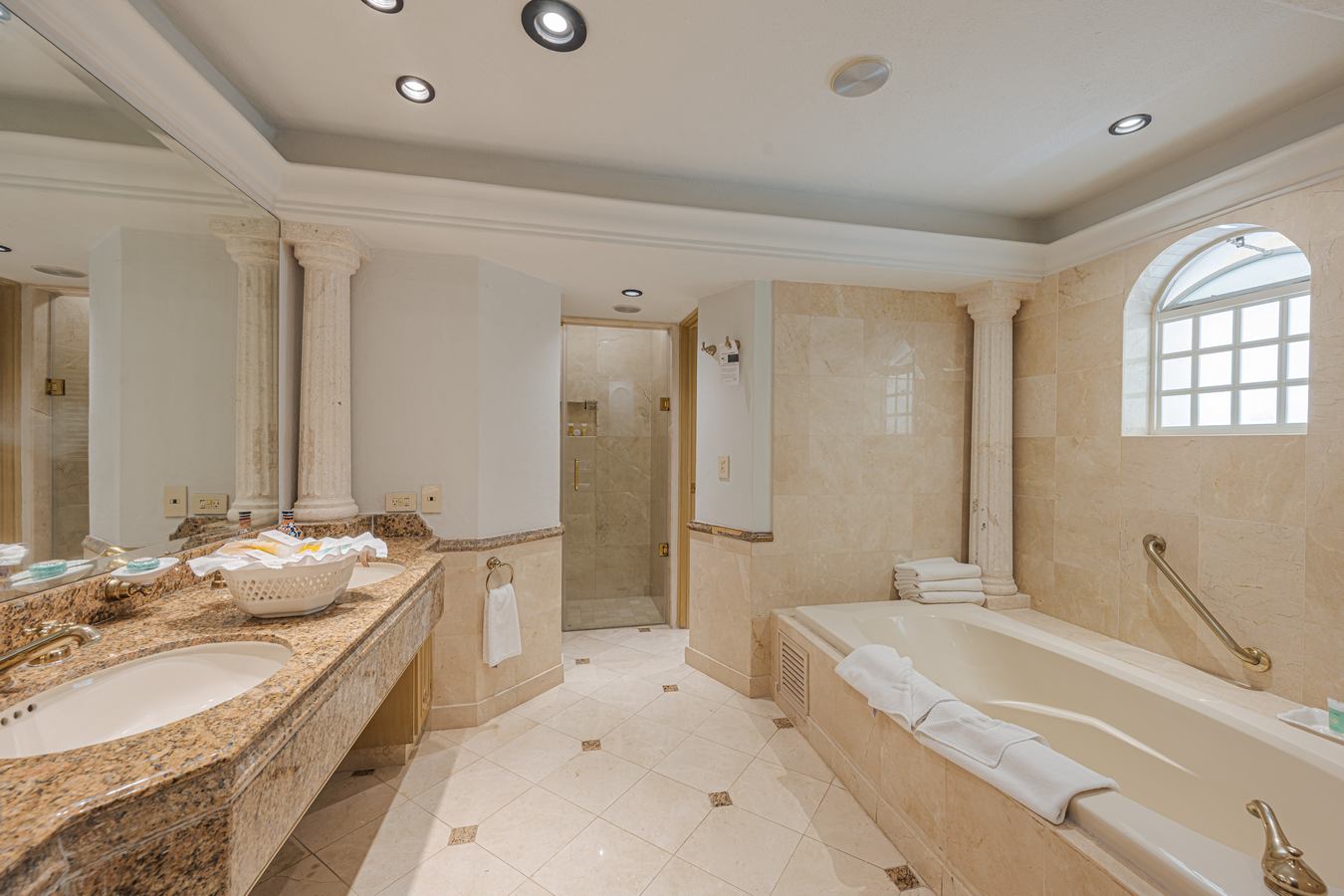 Suite Presidencial, Hotel Grand Isla Navidad Resort, Hotel en Manzanillo Colima